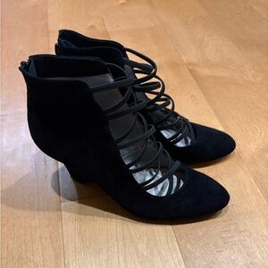 Crown Vintage black suede shoes booties wedge sz 8